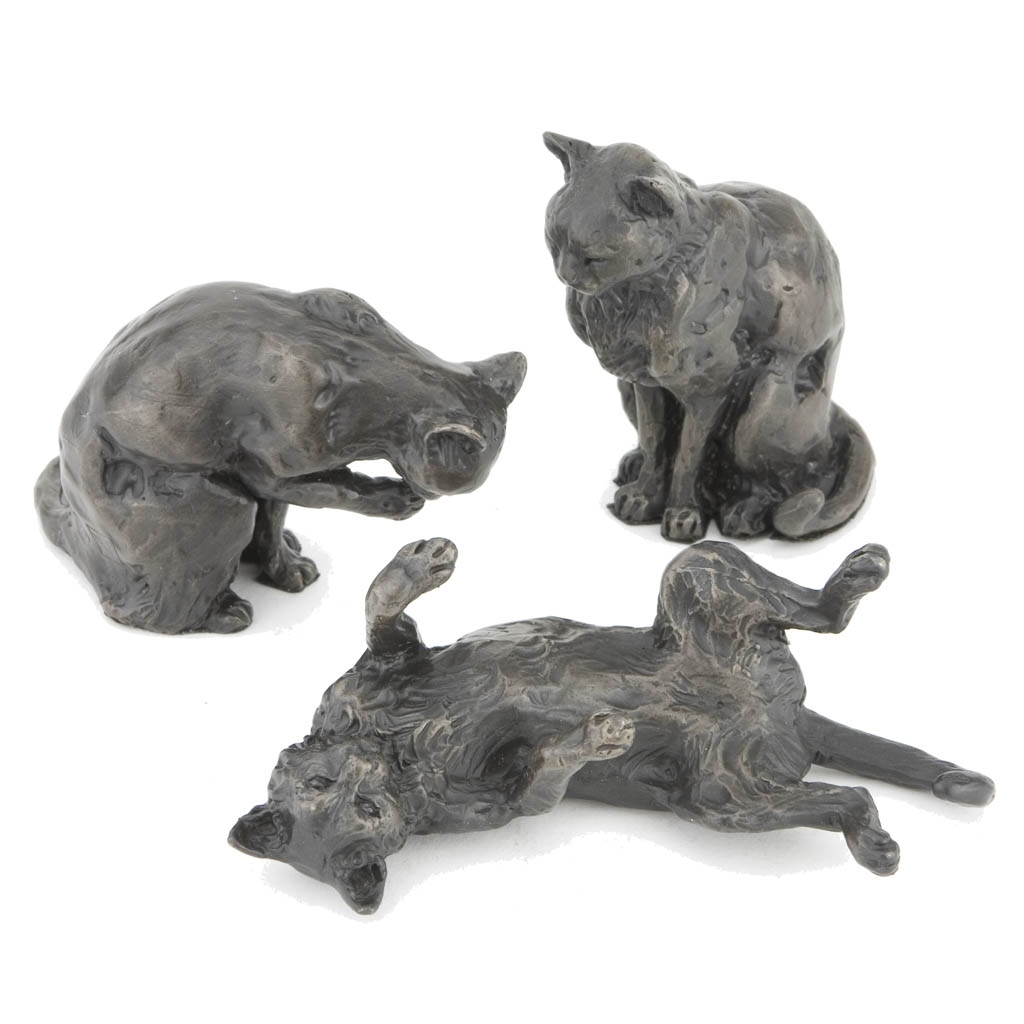 Bronze Cat Sculpture: Sitting Cat by Sue Maclaurin - Image 10